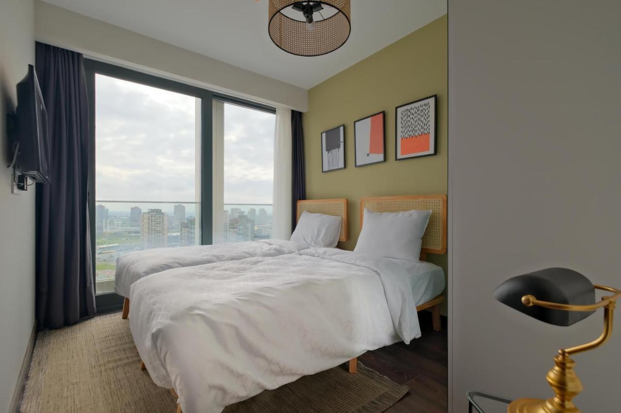Air By Newinn Apartment