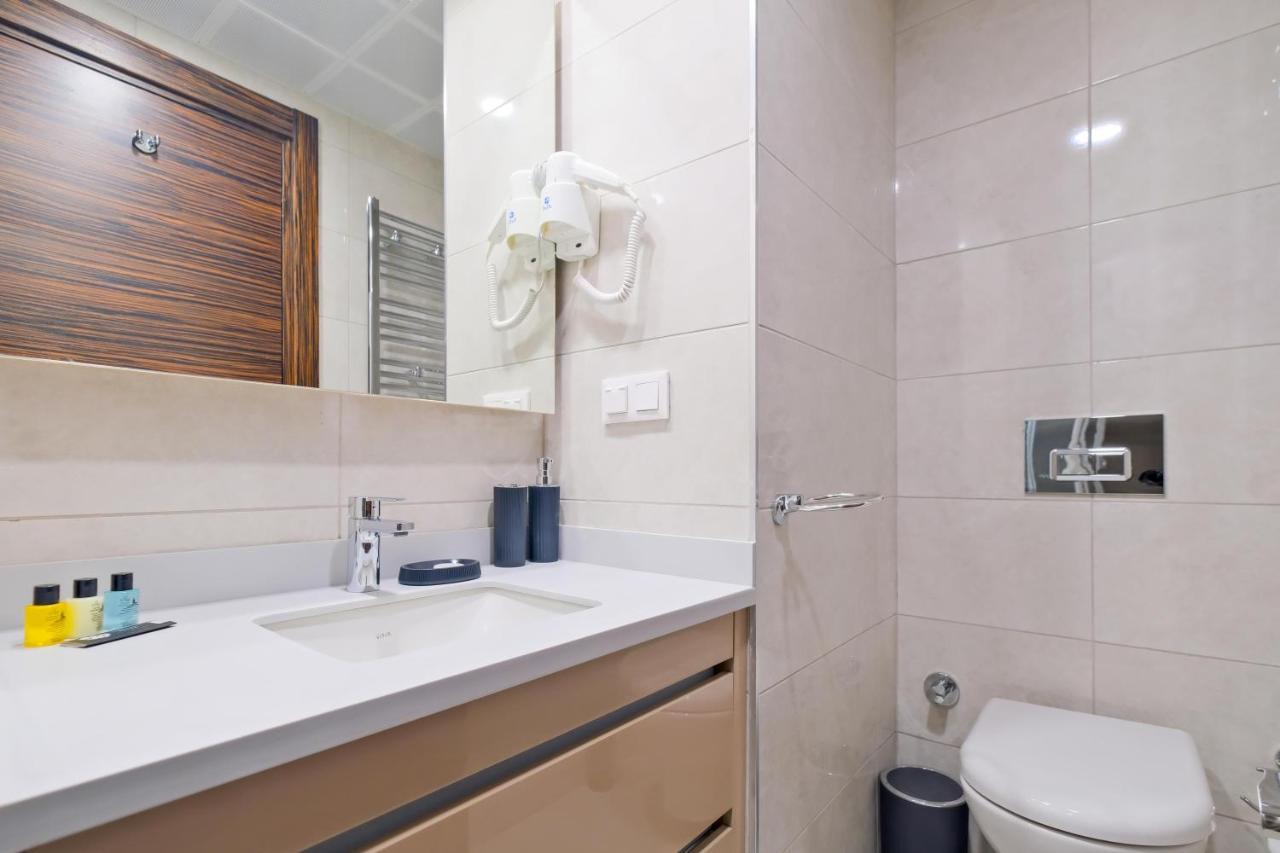 Air By Newinn Apartment *
