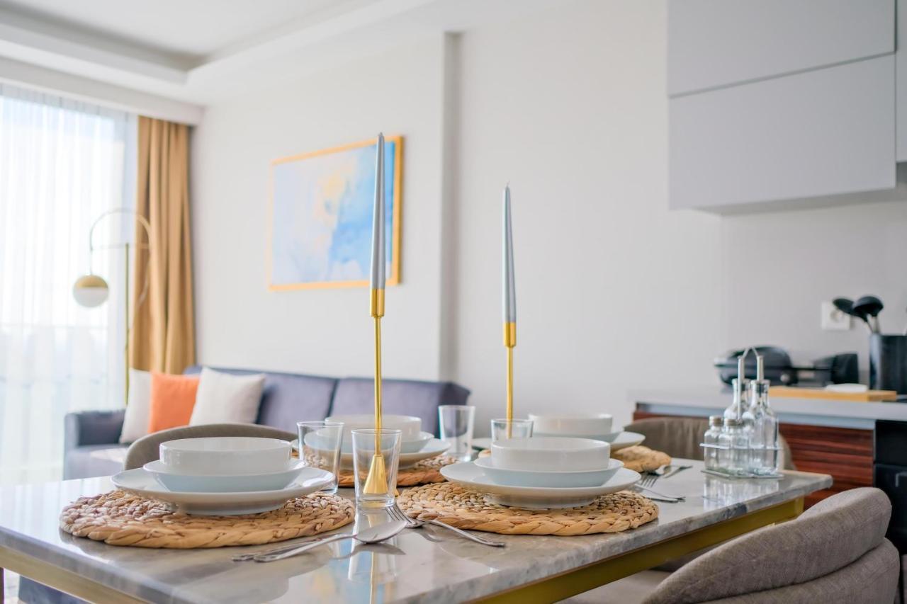 Air By Newinn Apartment *
